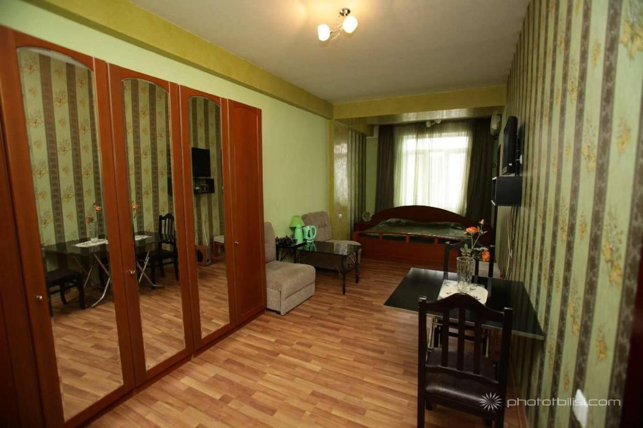 Niko'S Apartments On Shartava Street 트빌리시 외부 사진